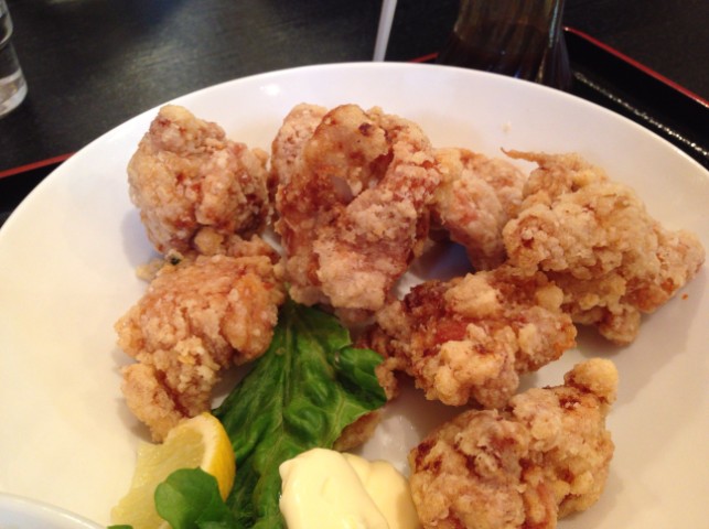秋田市のドラゴン食堂の唐揚げがマジでデカい！【食レポ】